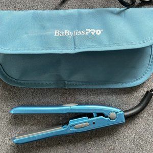 BaBylissPRO Nano Titanium Mini Straightening Iron Blue 0.5 Inch